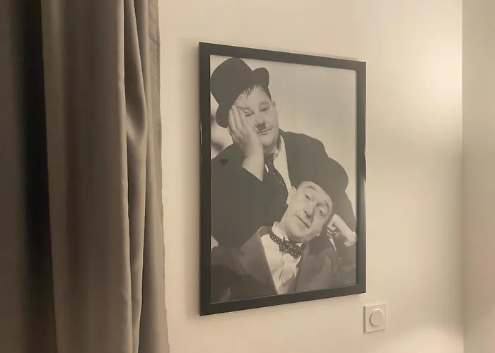 Tres Bel Palais Festivals Croisette Suquet